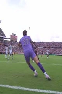 世俱杯四分之一决赛 弗卢米嫩塞VS利雅得新月 20250705