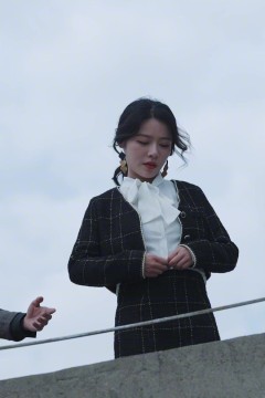 原来她才是白月