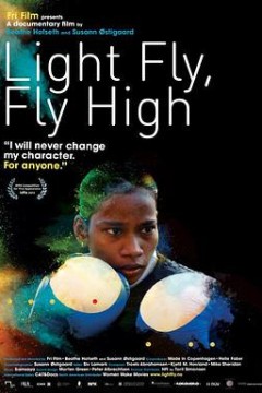 看她轻轻的飞起